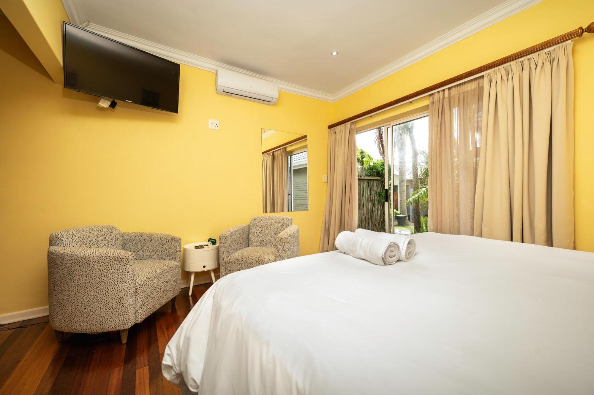 Africa Beach B&B Port Elizabeth Eksteriør billede